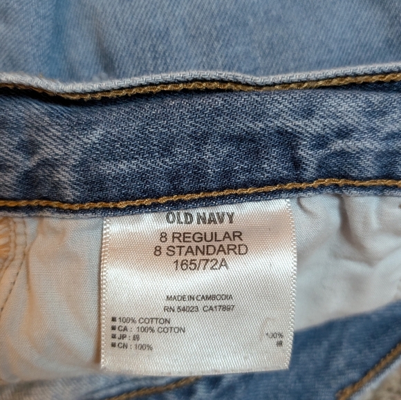 Old Navy “The Diva” Distressed Denim Shorts - Picture 10 of 11